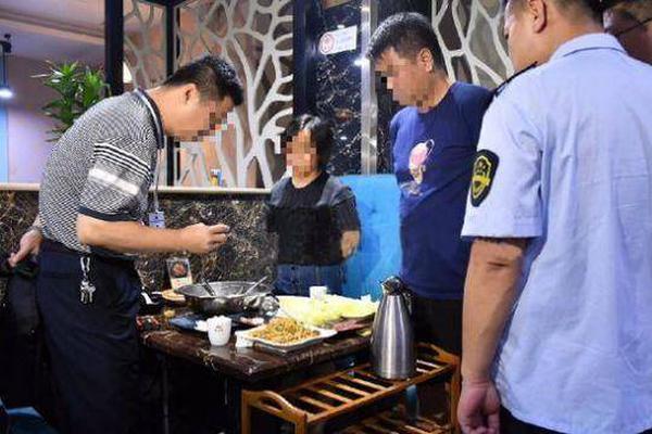 大江湖之苍龙与白鸟方丈木鱼有什么属性